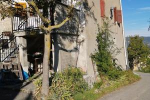 CASA SEMINDIPENDENTE A TOANO