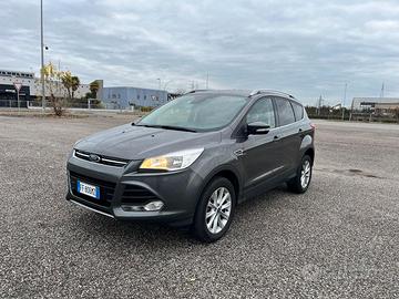 Ford Kuga 2.0 TDCI 150 CV S&S 4WD Titanium