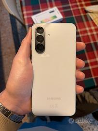 Samsung galaxy A56 5G 8/128 bianco come nuovo