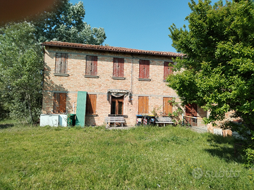 Rustico con 20mila mq terreno