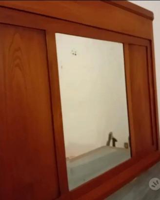 cassettiera con specchio 