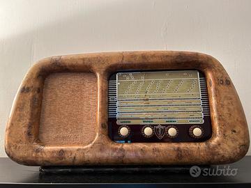 Radio antica in legno - Ambrosiana Radio Milano