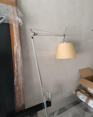 lampada da tavolo artemide