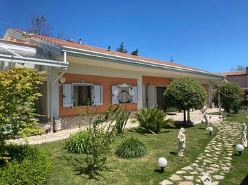 VILLA SINGOLA A POTENZA