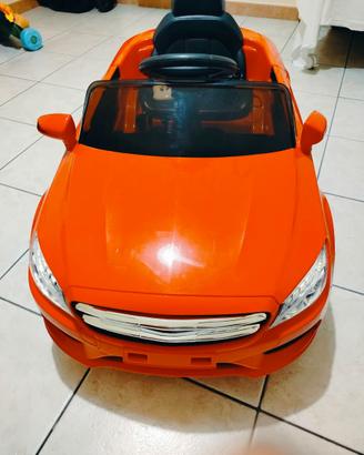 Macchina elettrica per bambini