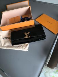 Louis Vuitton  pochette a mano