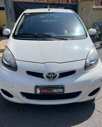 Toyota Aygo 1.0 12V VVT-i 5 porte Deep Ocean Conne
