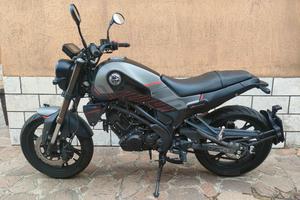 moto Benelli leoncino 125
