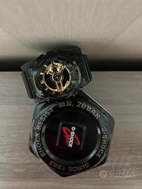 Orologio G-SHOCK nero e oro
