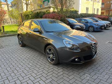 Alfa Romeo Giulietta 1.6 JTDm-2 105 CV Exclusive