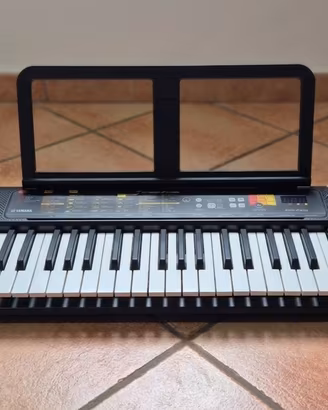 Tastiera elettronica Yamaha PSR - F52