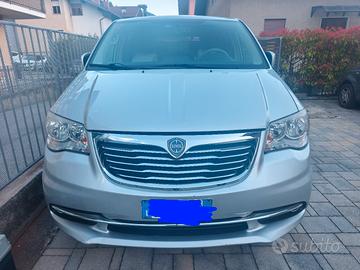 Lancia Grand Voyager full option 7 posti