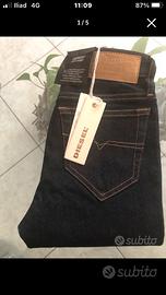 Pantaloni DIESEL CON ETICHETTA