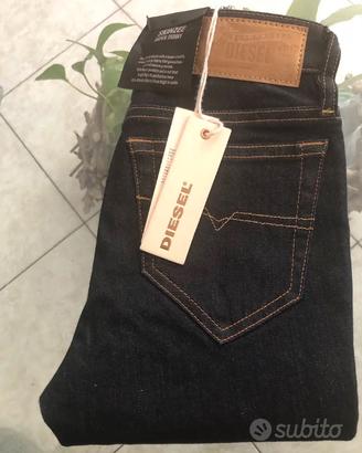 Pantaloni DIESEL CON ETICHETTA