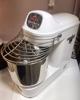Impastatrice Mecnosud Massima M7 capacità 7 kg