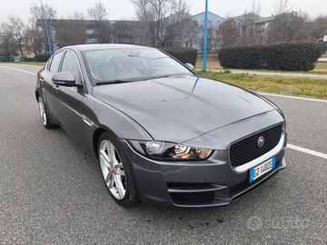 JAGUAR XE 2,0 180CV- AUTOMATICA-EURO 6- MOTORE NUO