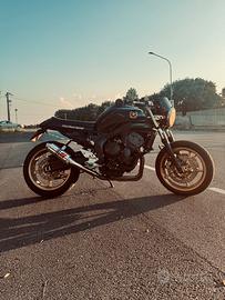 Fz6 S2 cafe racer omolgata e revisionata
