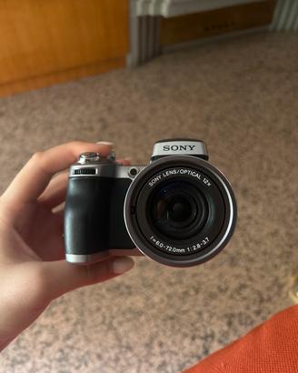 Sony Cyber-shot DSC-H5