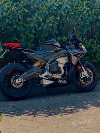 Aprilia tuono 660 factory