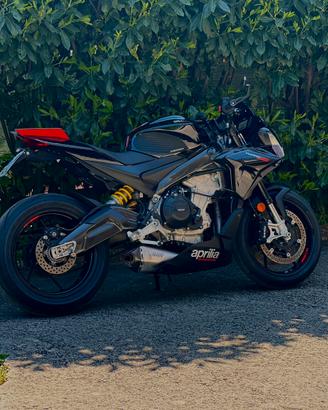 Aprilia tuono 660 factory