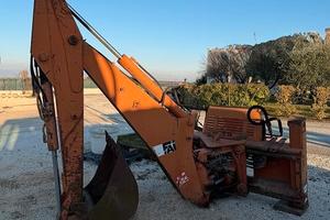 Retroescavatore usato