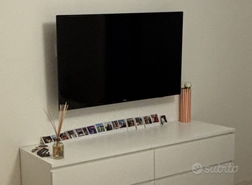 PHILIPS Smart TV LED UHD 4K ultra sottile 50PU