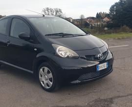 Toyota Aygo 1.0 12V VVT-i 5 porte Sol