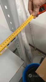 scaffale pari all nuovo