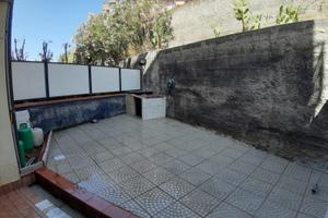 Casa bivani tra Gravina e Catania