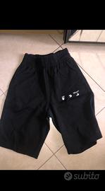 Vend pantaaloncini off white mai usati