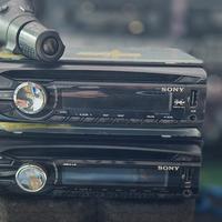 2 Autoradio Sony CDX-GT40U CDX-GT450U + telecom.