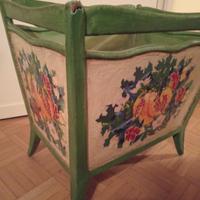 Porta riviste in legno dipinto a mano vintage 