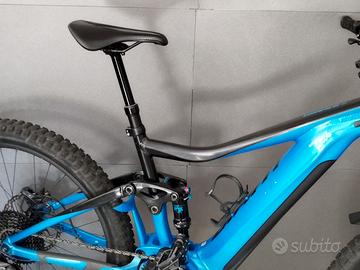 Mountain bike giant