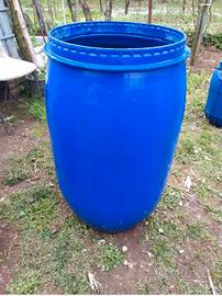 Bidoni fusti in plastica 