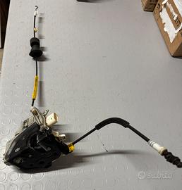 Serratura anteriore sx Audi Q5 2010