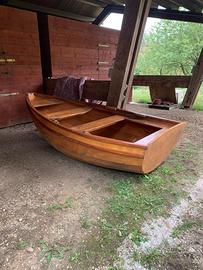 Barca di legno Clinker