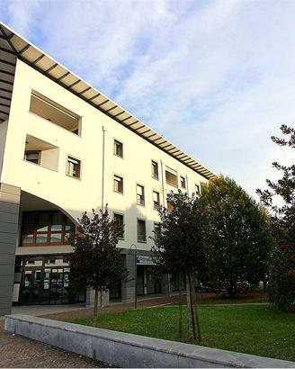 FELETTO - Tricamere in Piazza Indipendenza