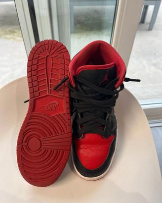 Nike Air Jordan 1 Mid Rosso Nero
