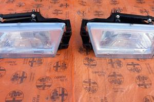 Numerosi fari e 3 barre alfa 75 turbo america