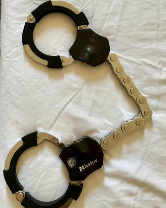 Antifurto bici/monopattino Master Lock manette