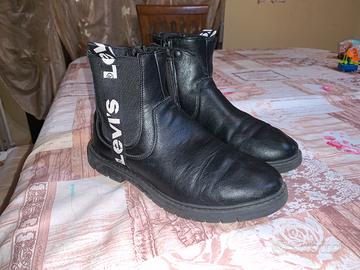 Scarpe levi s