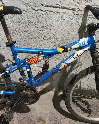Bicicletta mountain bike btwin 24" ragazzi