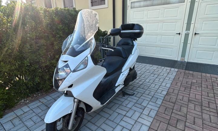 Silver Wing Honda 600