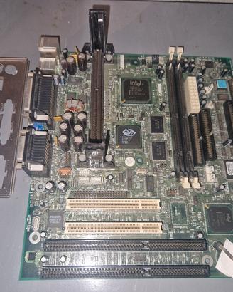 mainboard Olivetti Trigem Como soket slot 242