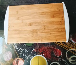 Tagliere in bamboo con raccoglitore 