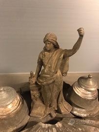 Scultura con calamai vintage