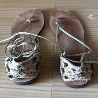 Sandali infradito nr. 37 ricamato