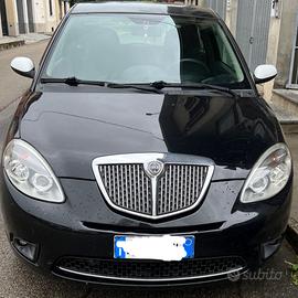 LANCIA Ypsilon - 2012