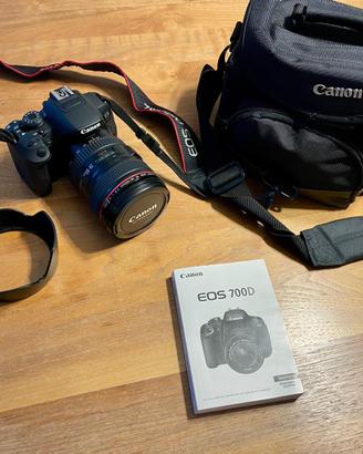Canon EOS 700D + Canon 24-105mm L IS USM + Borsa