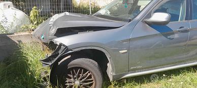 bmw x1 diesel cambio automatico incidentata 
